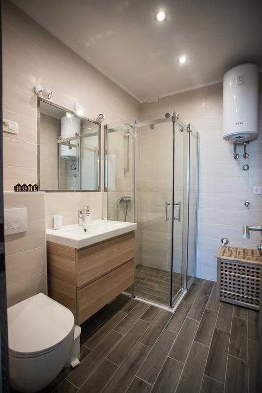Duka Apartment *